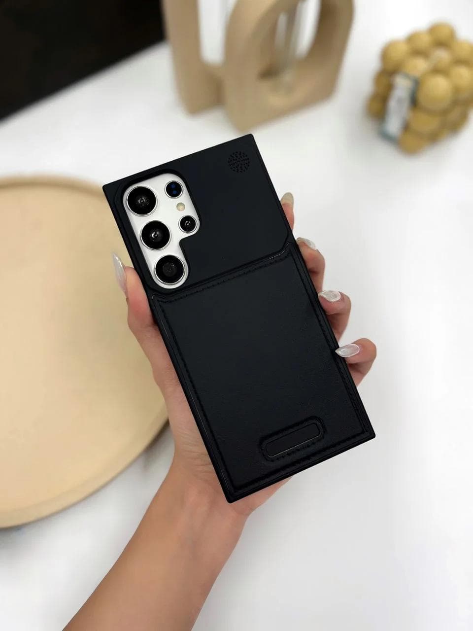 قاب طرح چرم Luxury گوشی سامسونگ S24 الترا — تصویر ۳