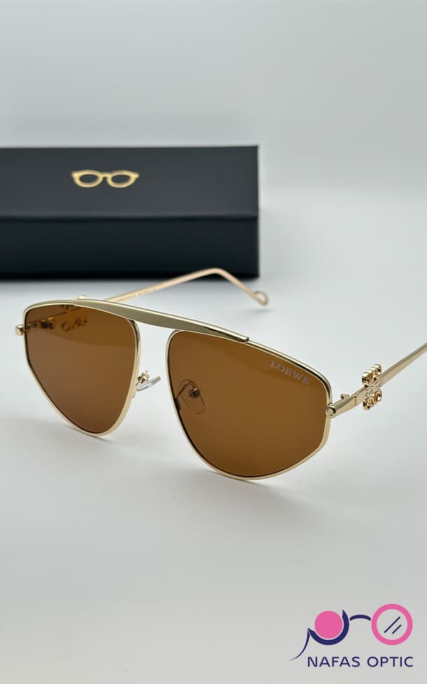 عینک آفتابی زنانه Loewe — تصویر ۳