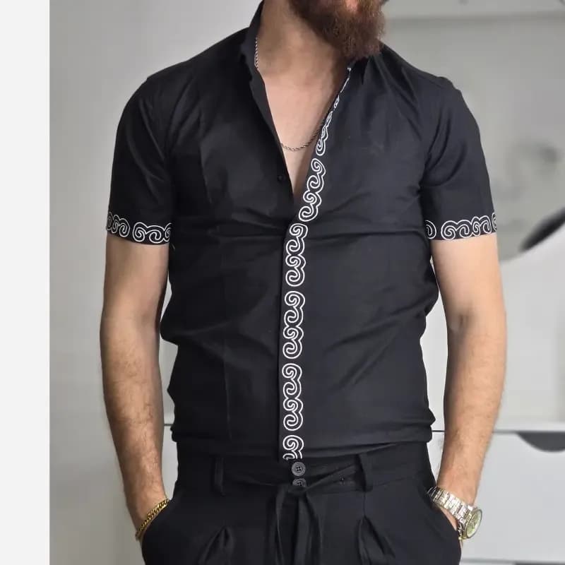 پیراهن مردانه آستین کوتاه مشکی طرحدار جنس پوپلین کشی سایز M تا XXL — تصویر ۳