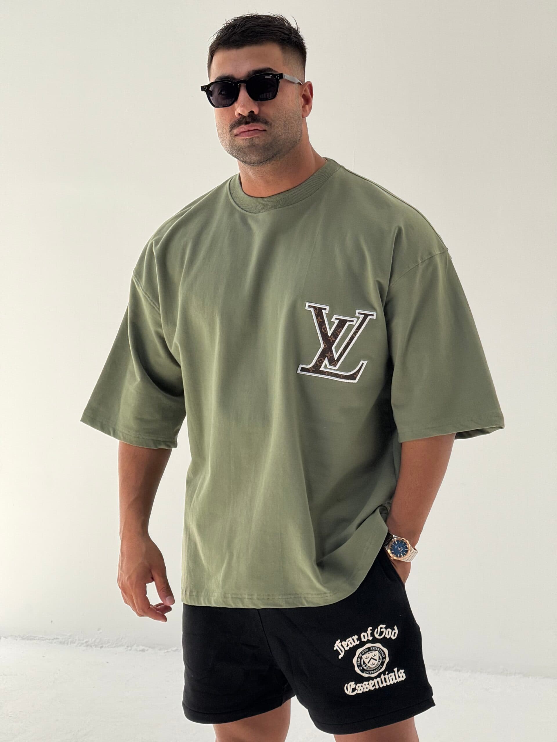 تیشرت چرم LV — تصویر ۳