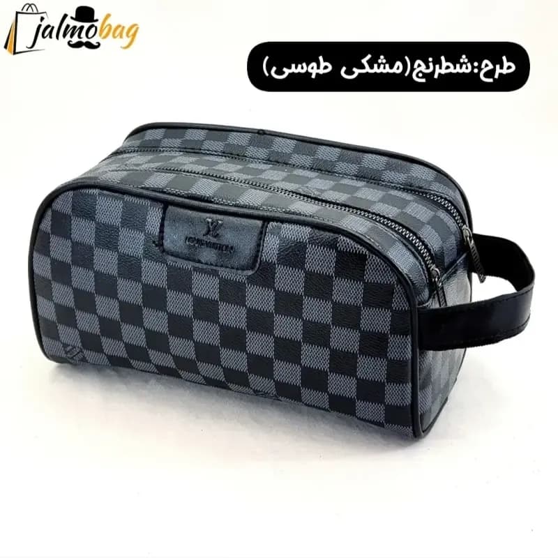 کیف دستی مردانه اسپرت طرحدار چرم صنعتی دو خانه بند دستی — تصویر ۷