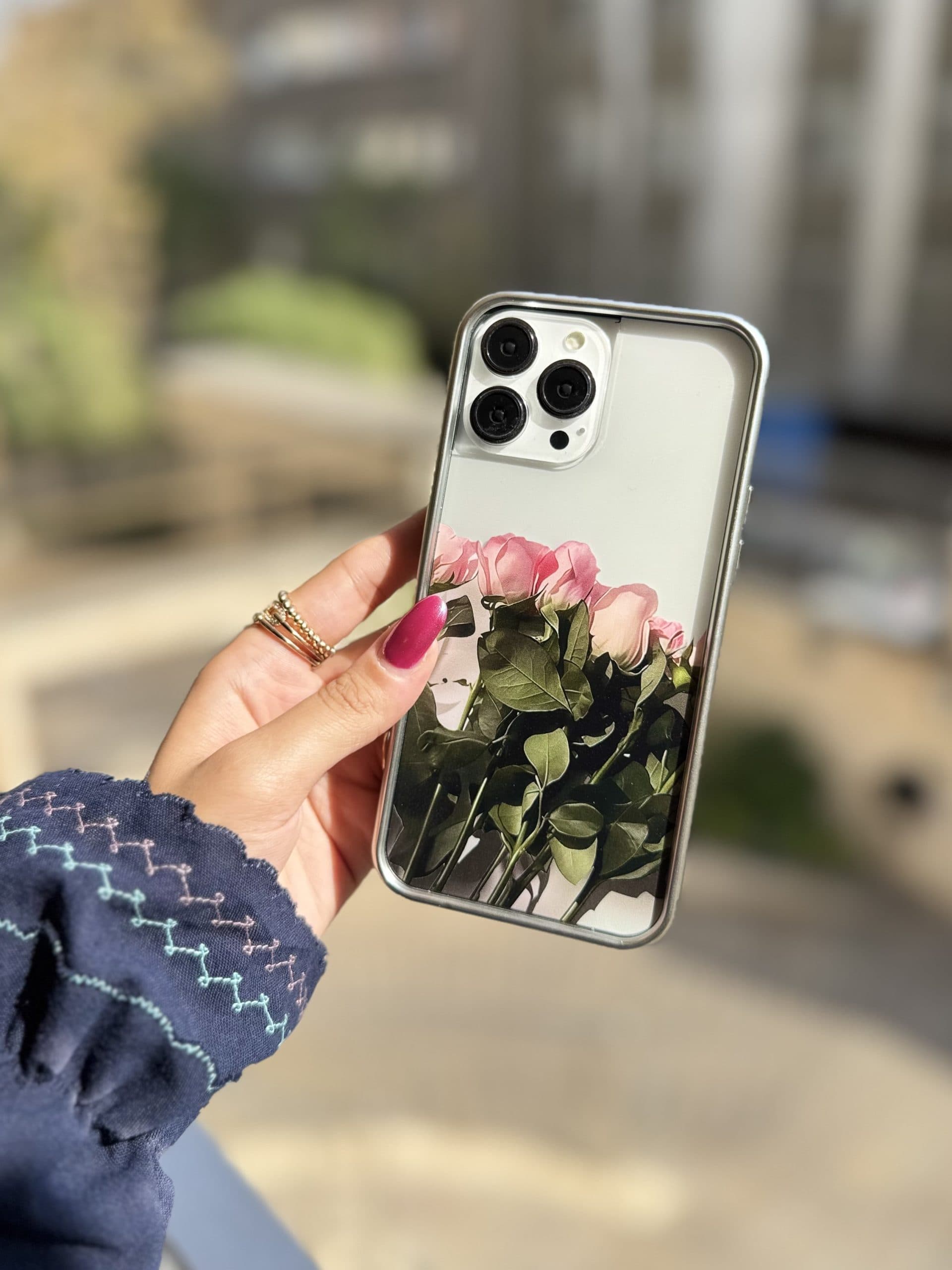 قاب گل رز صورتی برای گوشی های آیفون — تصویر ۳