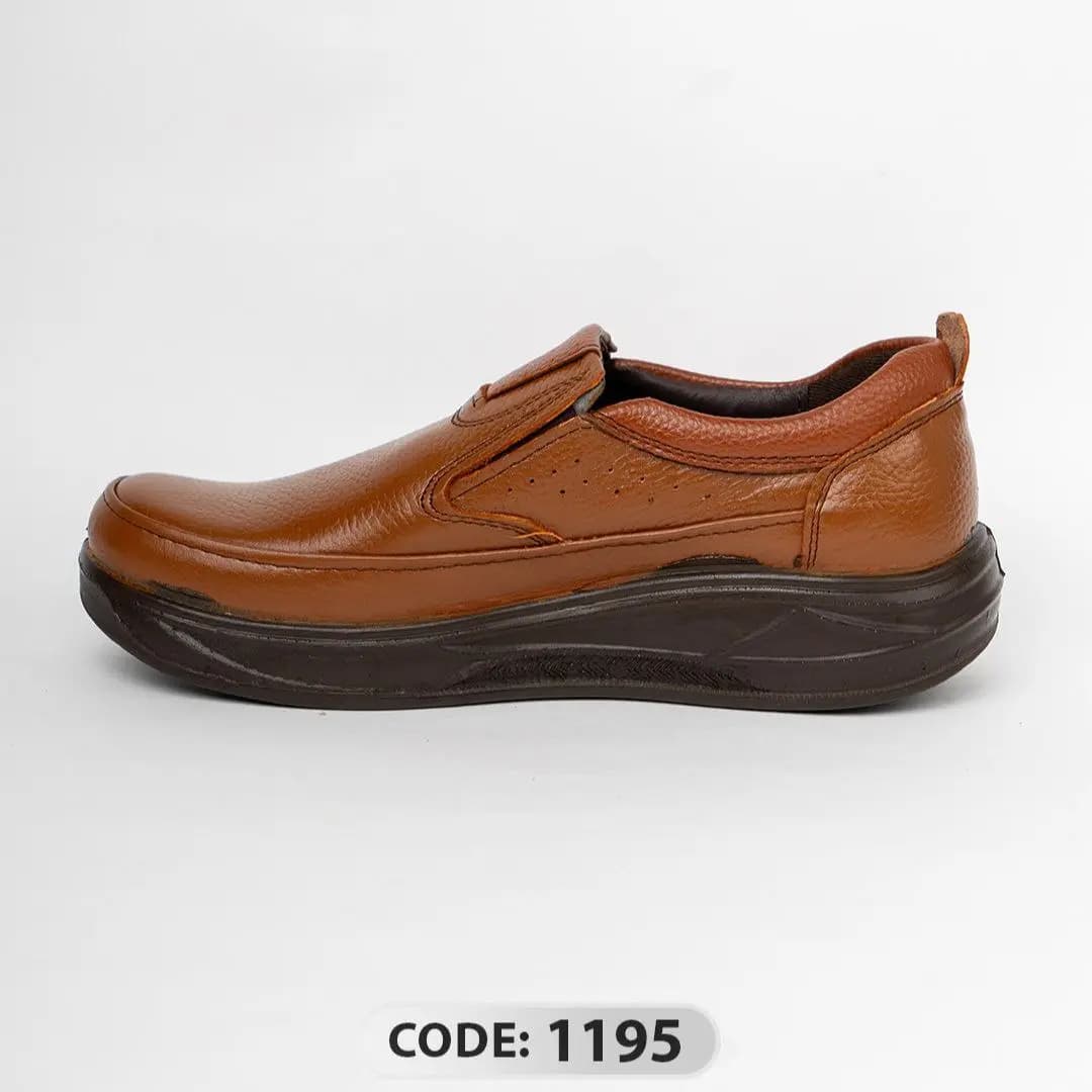 کفش مردانه چرم طبیعی clarks قهوه ای زیره قهوه ای سوخته ( کد 1195) — تصویر ۳