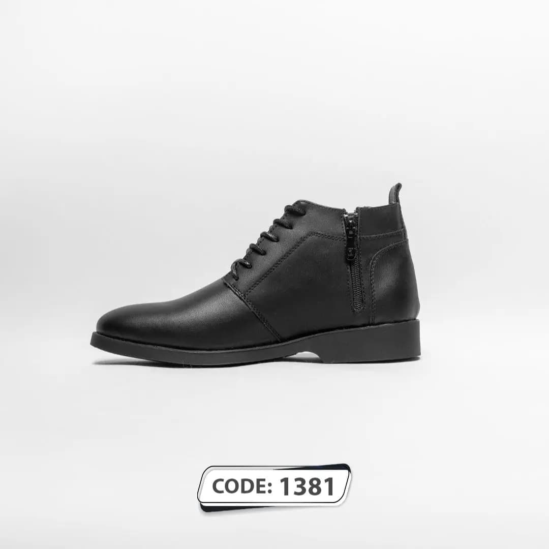 نیم بوت تمام مشکی ecco بغل زیپ زیره تمام مشکی با نگین (کد1381) — تصویر ۲