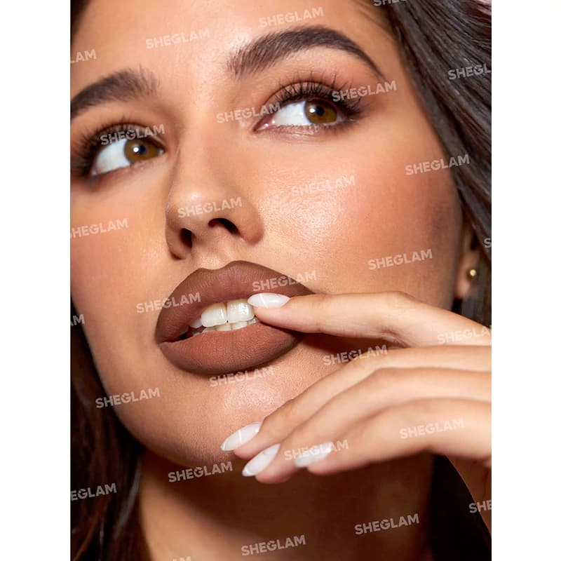 رژ لب و خط لب دو طرفه مات شیگلم رنگ DEEP CARAMEL — تصویر ۳