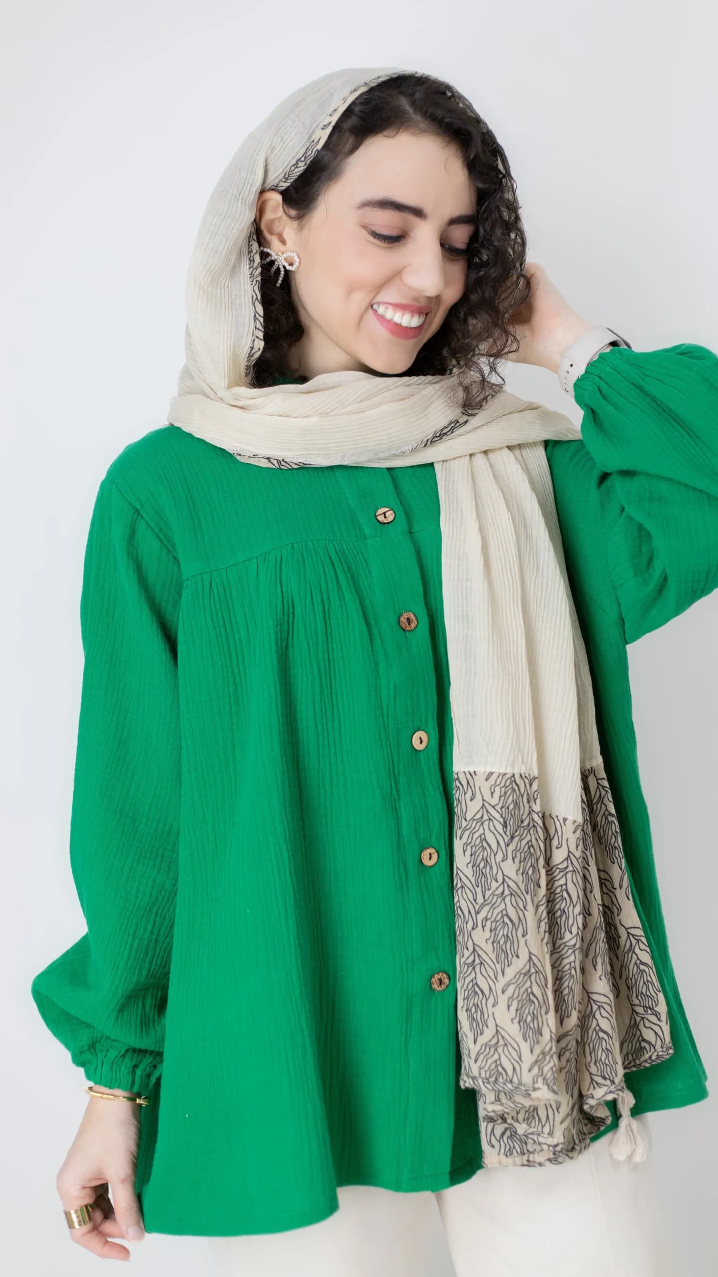 شومیز سینه چین دار — تصویر ۴