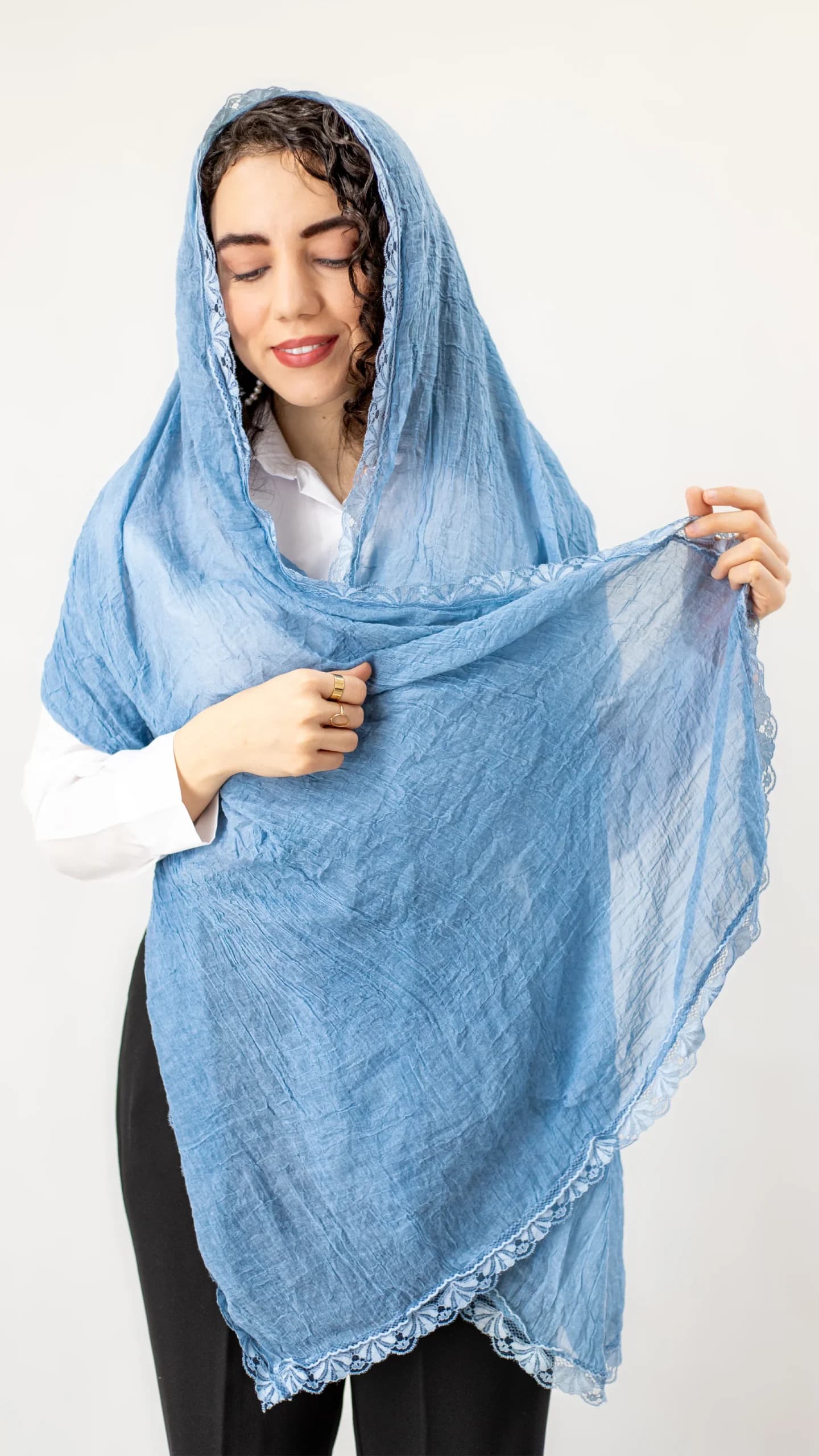 شال حاشیه گیپور — تصویر ۴