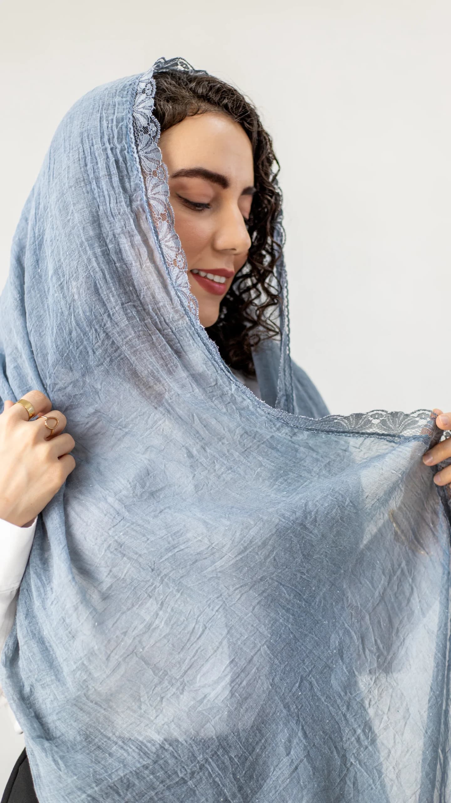 شال حاشیه گیپور — تصویر ۵