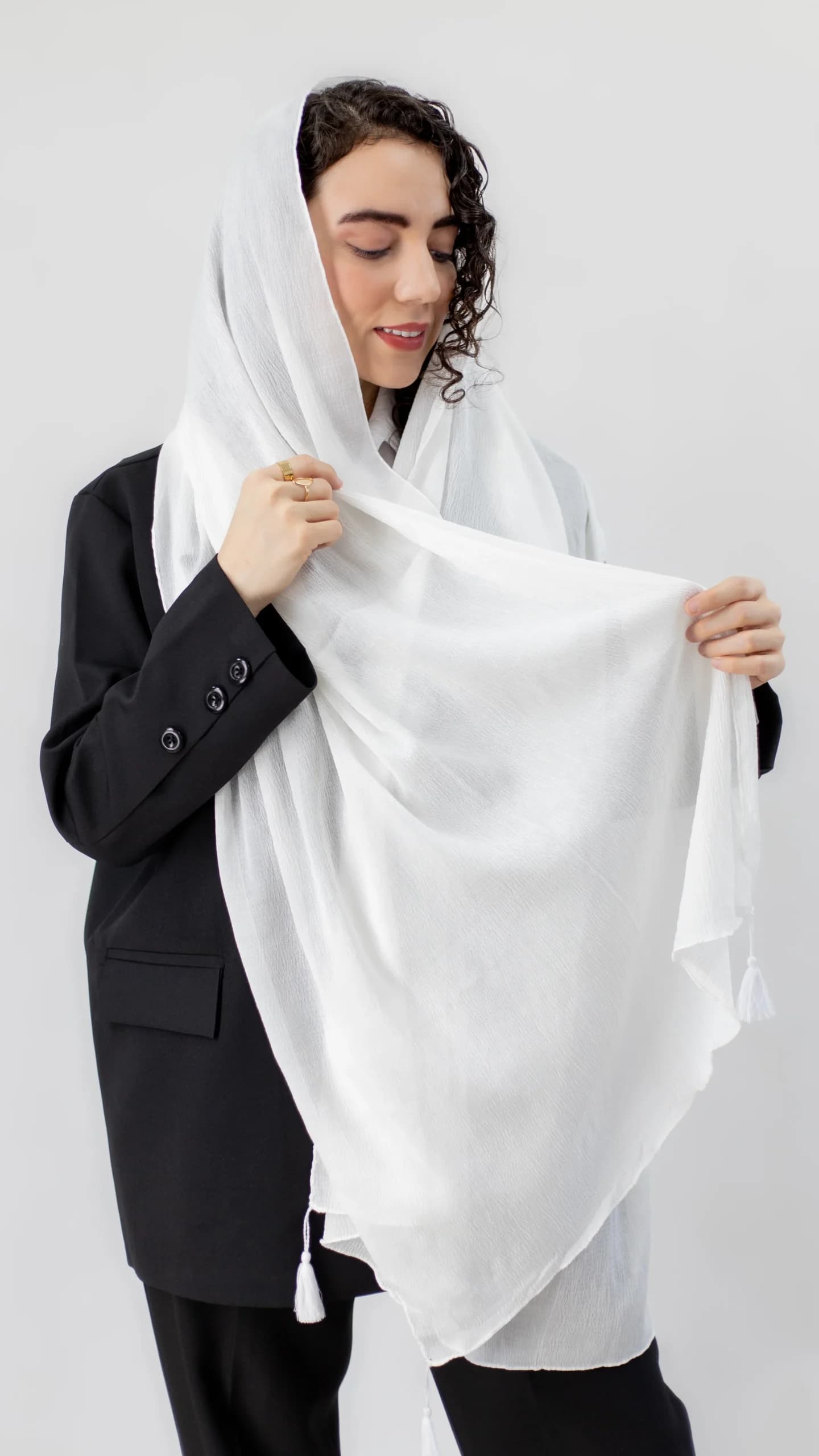 شال ساده پفکی — تصویر ۴