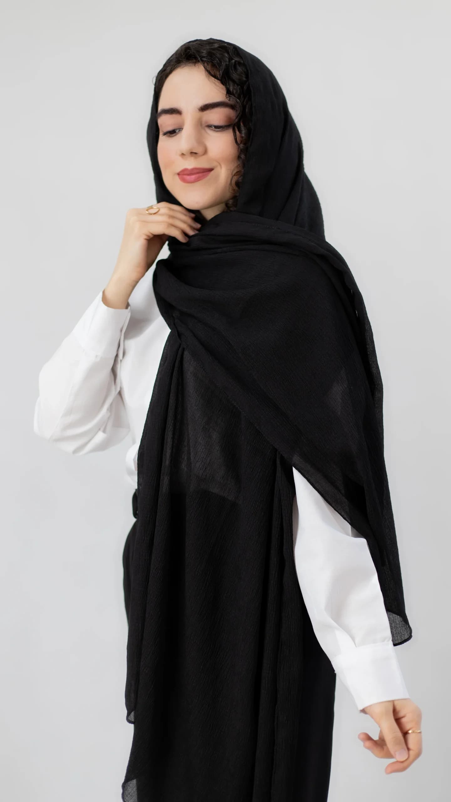 شال ساده پفکی — تصویر ۳