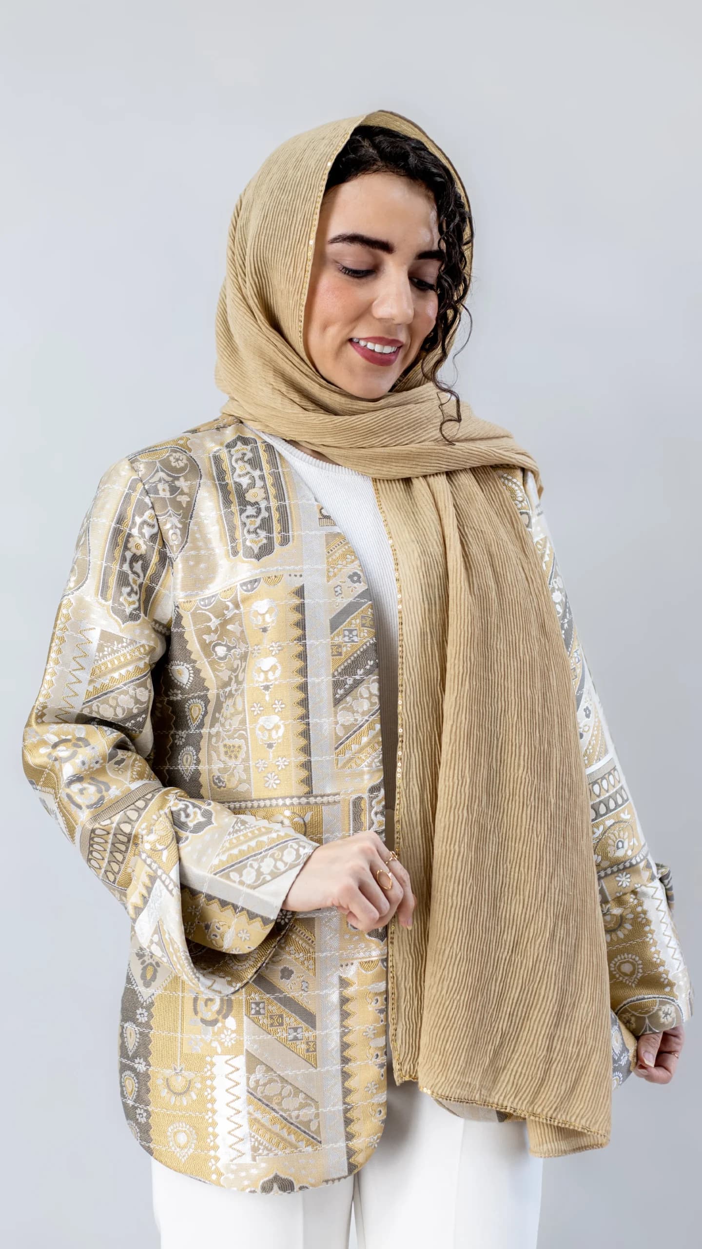 کت شیک آستین لاله — تصویر ۴