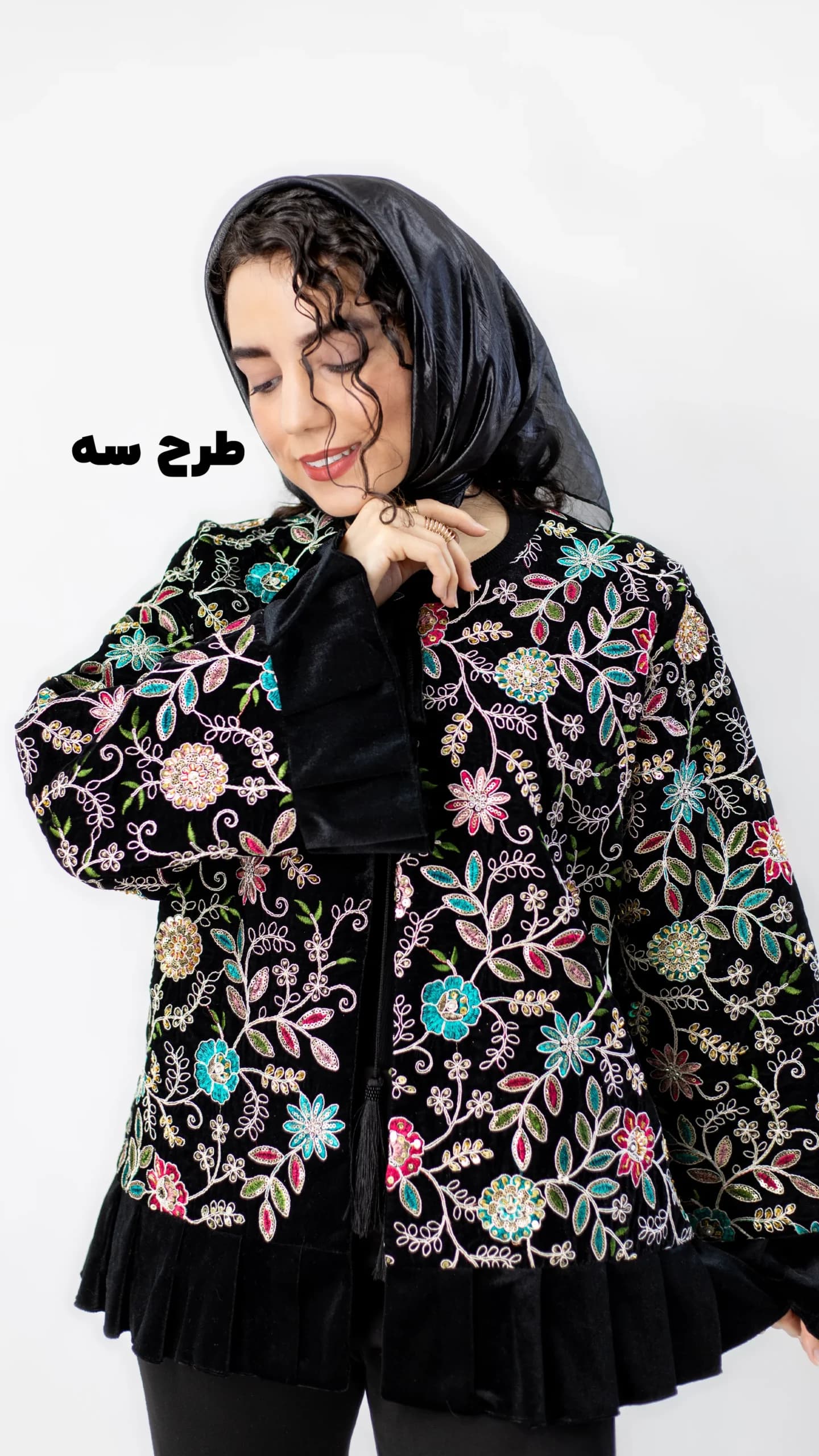 کت مخمل سوزن دوزی — تصویر ۳