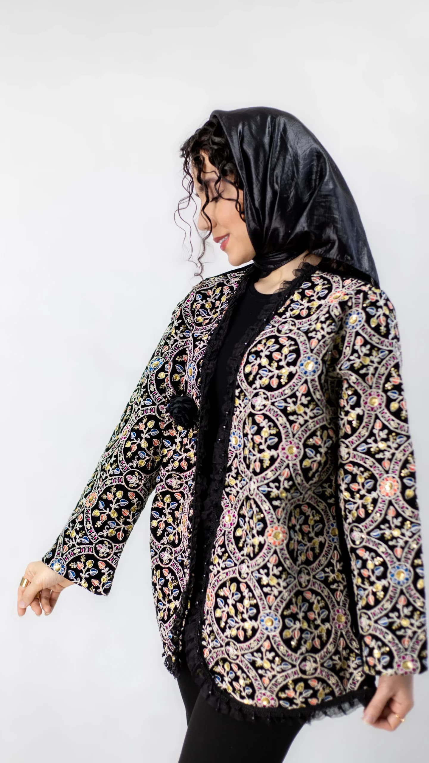 کت مخمل سوزن دوزی — تصویر ۴