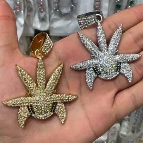 گردنبند و آویز پلاک جواهری فول نگین طرح فانتزی استیج رنگ ثابت کد eel
