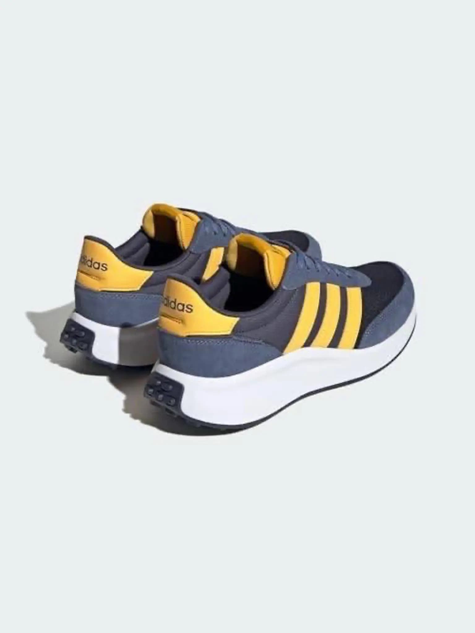 کتونی آدیداس مدل Adidas run70s — تصویر ۷