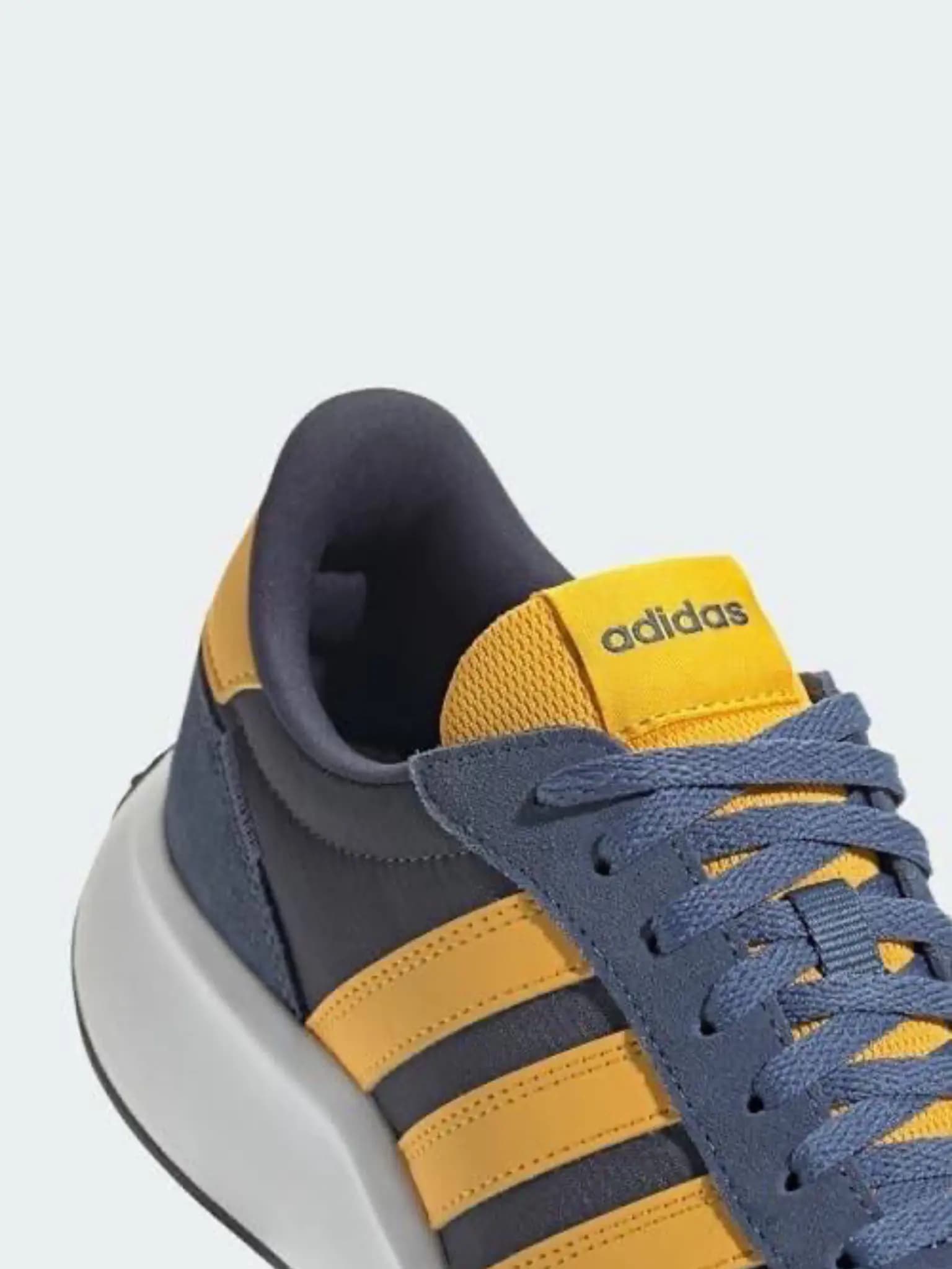کتونی آدیداس مدل Adidas run70s — تصویر ۳
