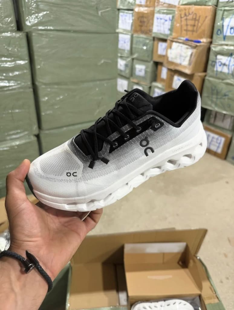 کتونی آن رانینگ (کیو‌سی) QC 11986 — تصویر ۵