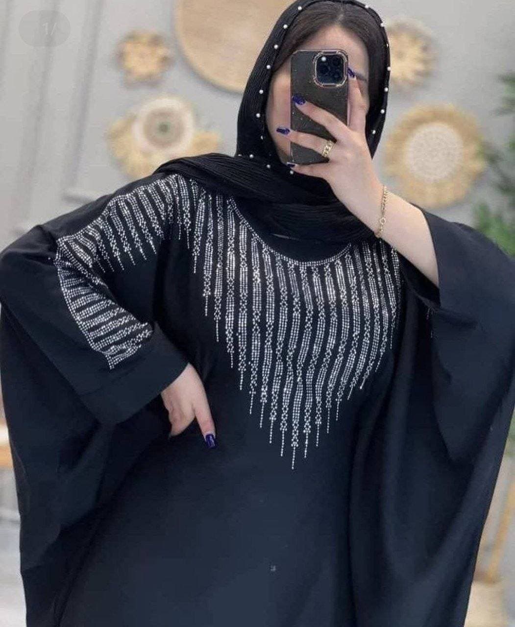 عبایی ریحانا — تصویر ۴