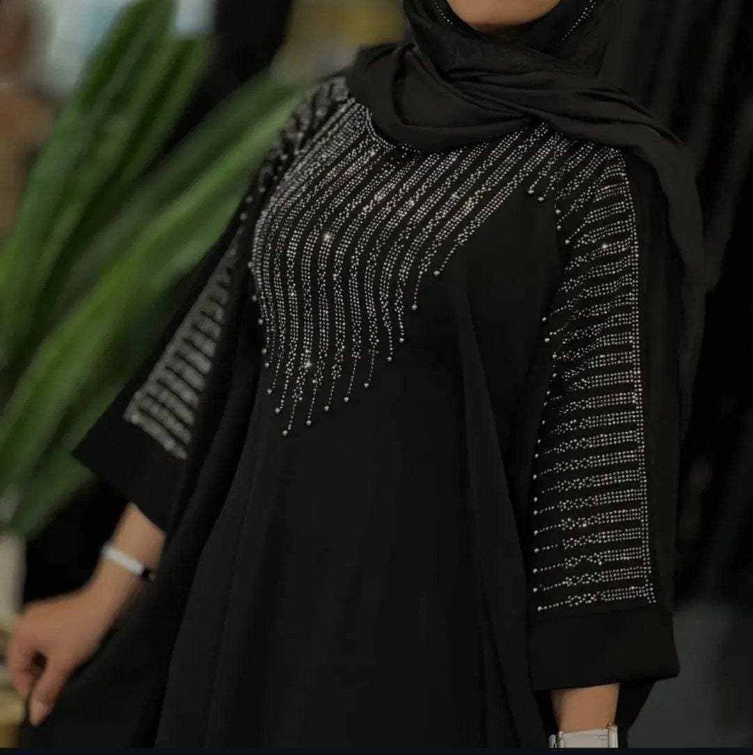 عبایی ریحانا — تصویر ۷