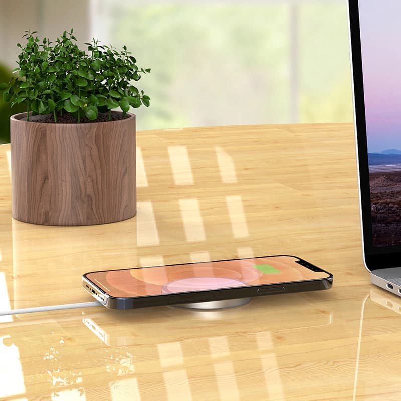 شارژر وایرلس 15 وات برند بروفون مدل BQ9 PRO — تصویر ۳