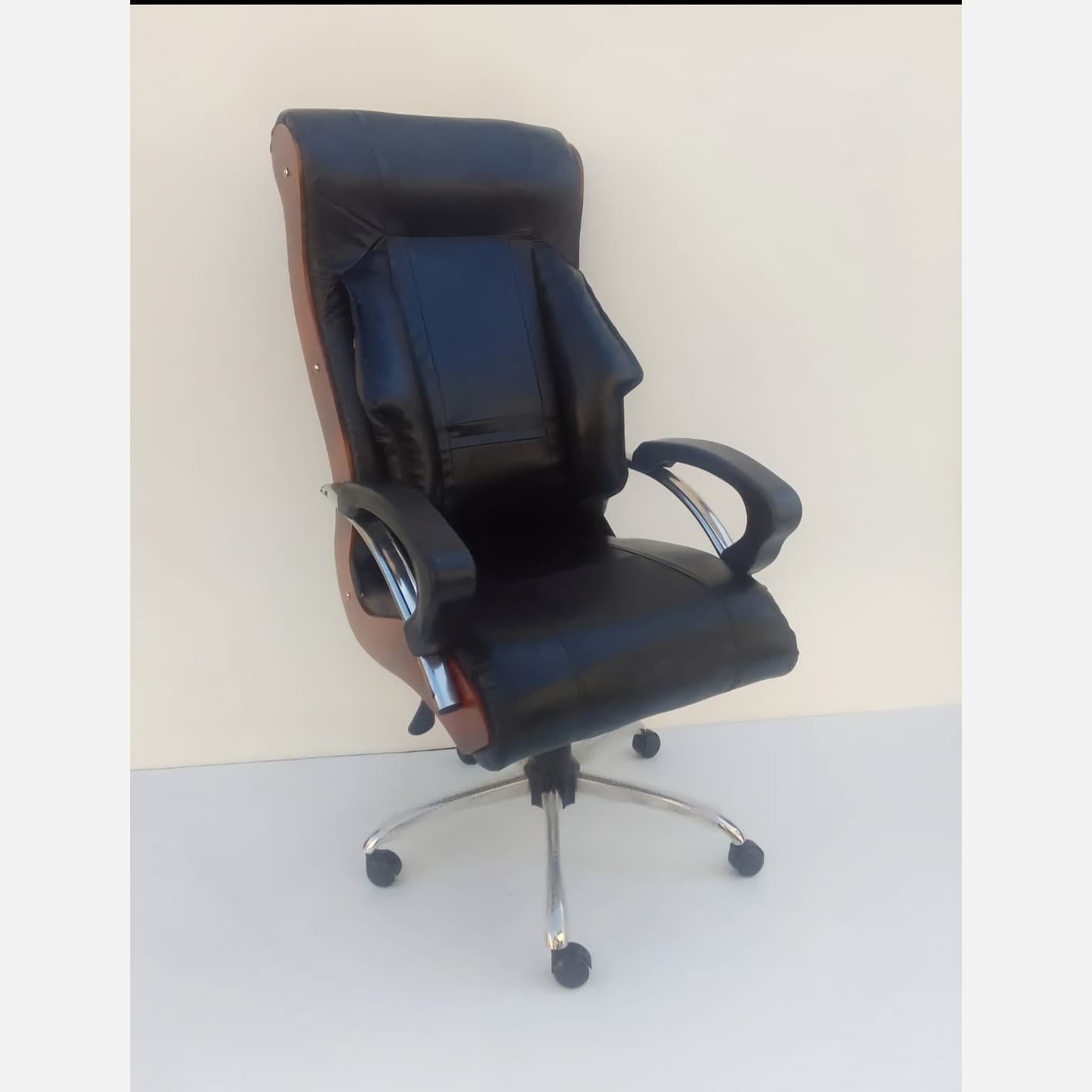 صندلی مدیریت مدل m4000 مبلمان آپادانا apadana مدل 637690 — تصویر ۳