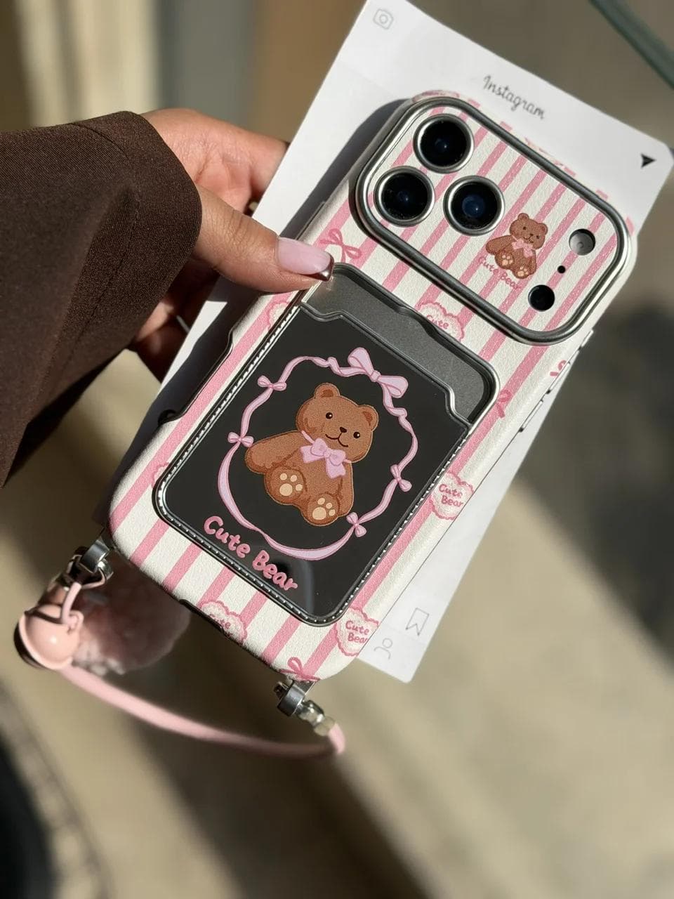 قاب خرس 🧸 جاکارتی آینه ای با آویز (کدC2312) مناسب برای iPhone 16Pro — تصویر ۷