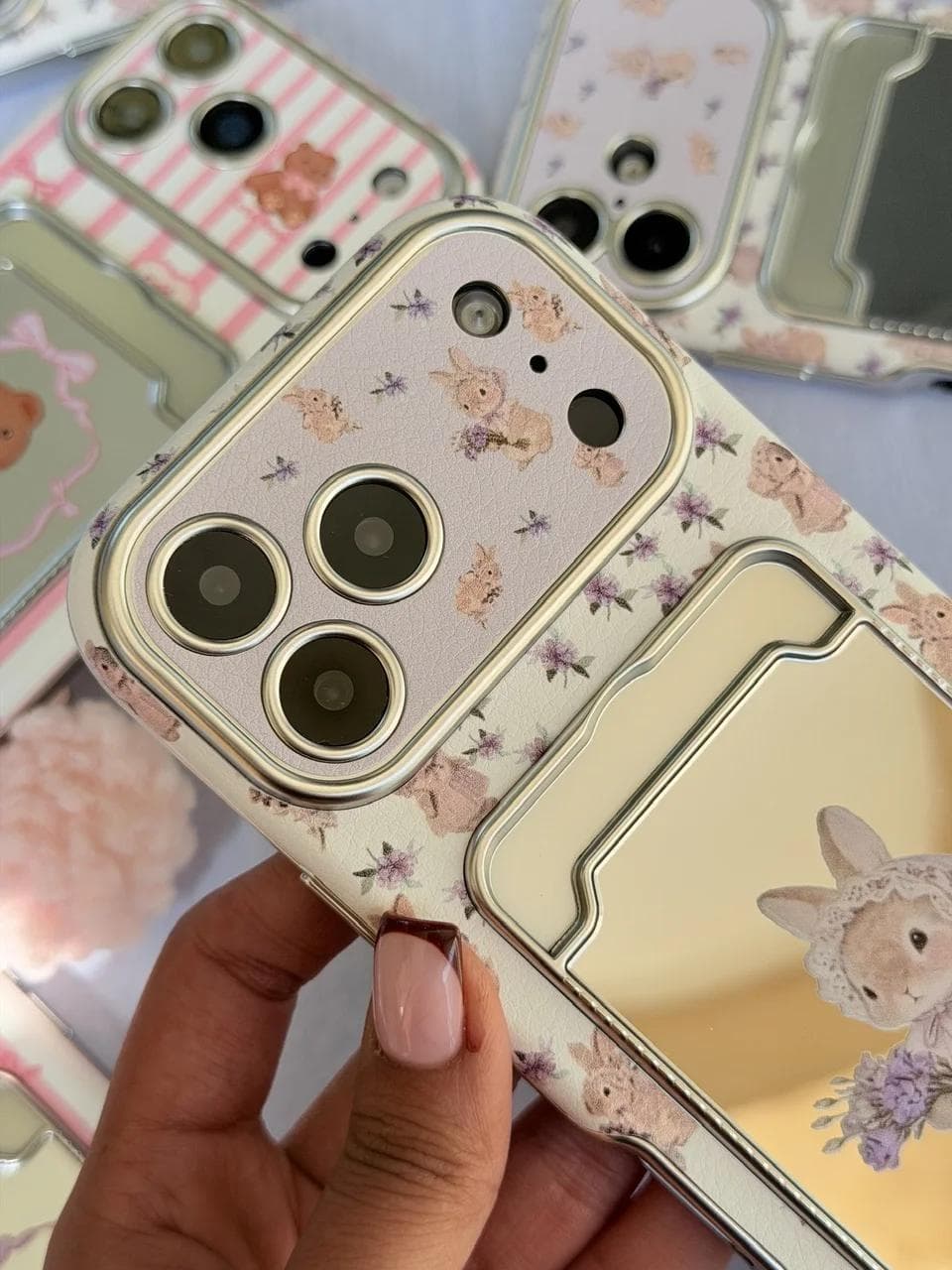 قاب خرگوش 🐇 جاکارتی آینه ای با آویز (کدC2311) مناسب برای iPhone 13Promax — تصویر ۸
