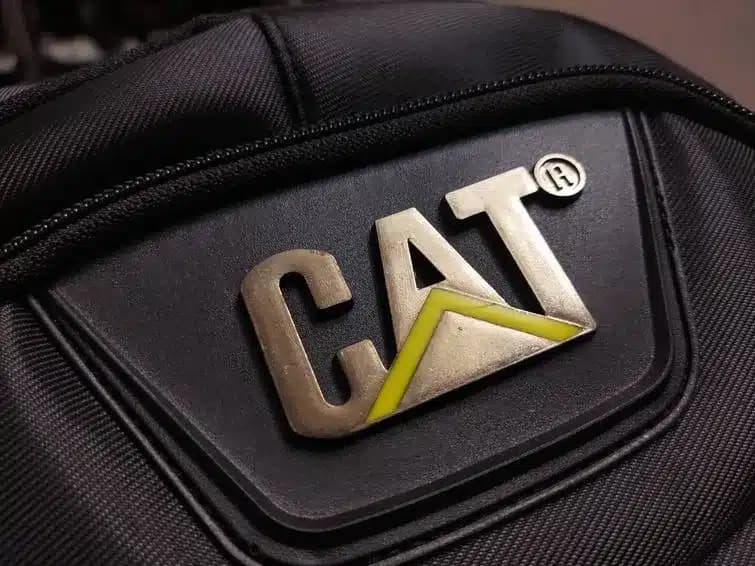 بررسی ویژگی‌های کوله پشتی CAT مدل Caterpillar — تصویر ۷