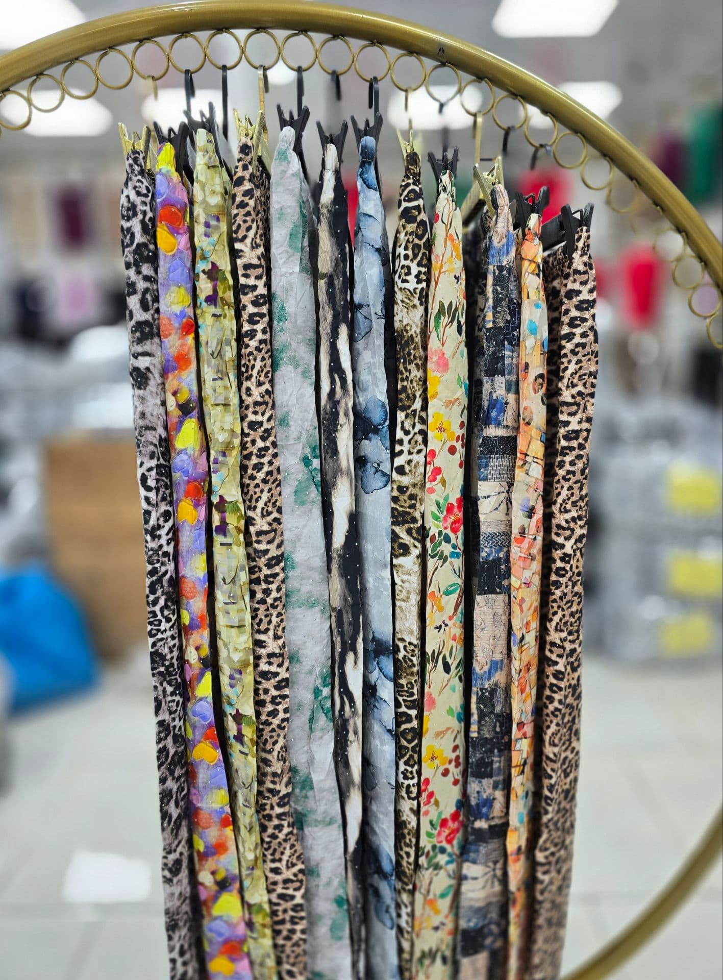 شلوار نخی گلدار نگین دار مرغکدار — تصویر ۲