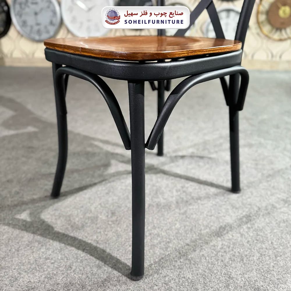 ست ناهارخوری فلزی چوبی 4نفره مدل لهستانی سهیل — تصویر ۲