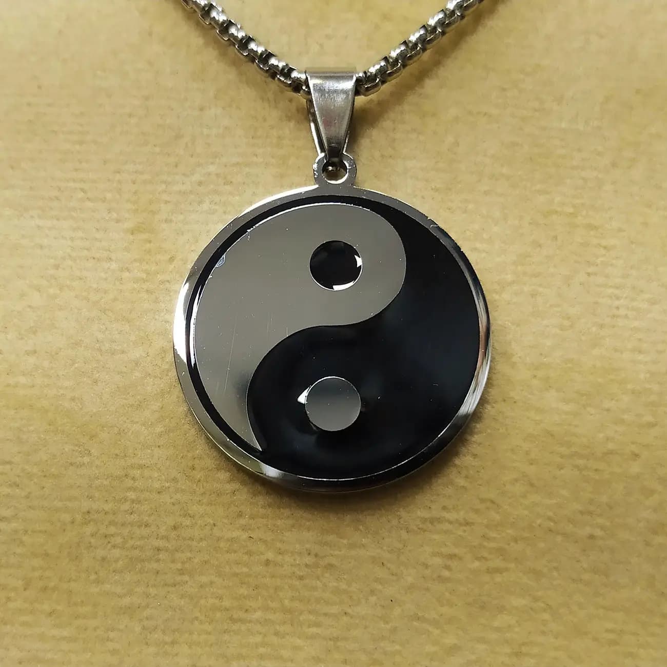گردنبند استیل یین و یانگ خاص Yin Yang | اکسسوری نماد تعادل و هارمونی — تصویر ۲