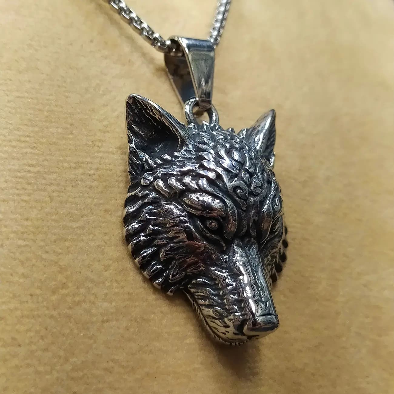 گردنبند استیل گرگ WOLF | پلاک سر گرگ سه‌بعدی با جزئیات فوق‌العاده — تصویر ۷