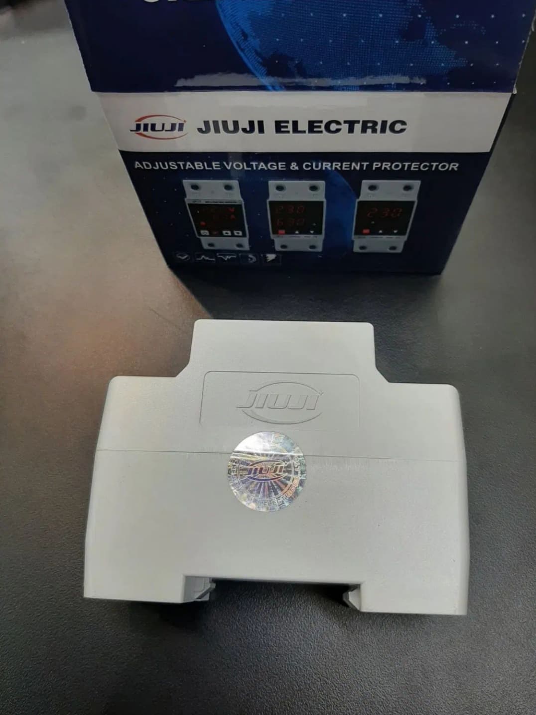 محافظ ولتاژ جریان تک فاز ۶۳F آمپر JIUJI مدلJJVPD1⁩نسخه اصل و اورجینال⁦ — تصویر ۵