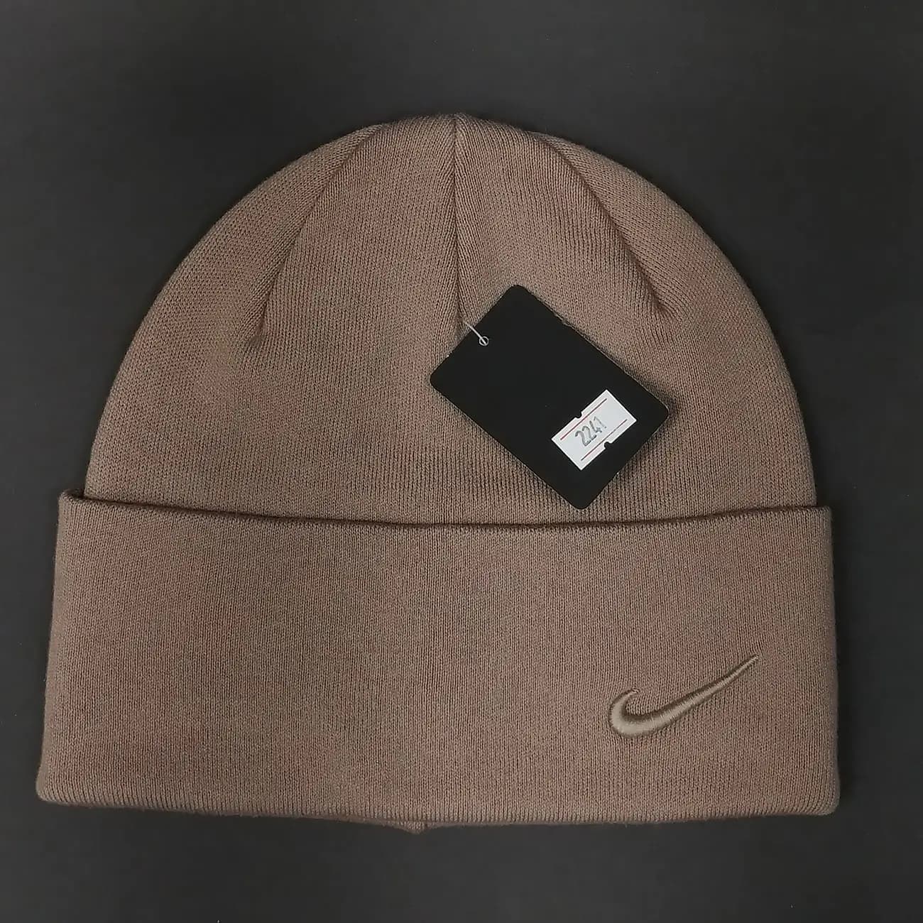کلاه بافت NIKE نخ پنبه کد 2241 | کلاه زمستانی اسپرت و شیک با طراحی مینیمال — تصویر ۶