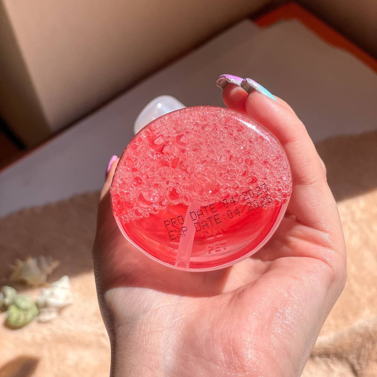 فوم شستوشو براش دار گل رز یوشاس — تصویر ۵