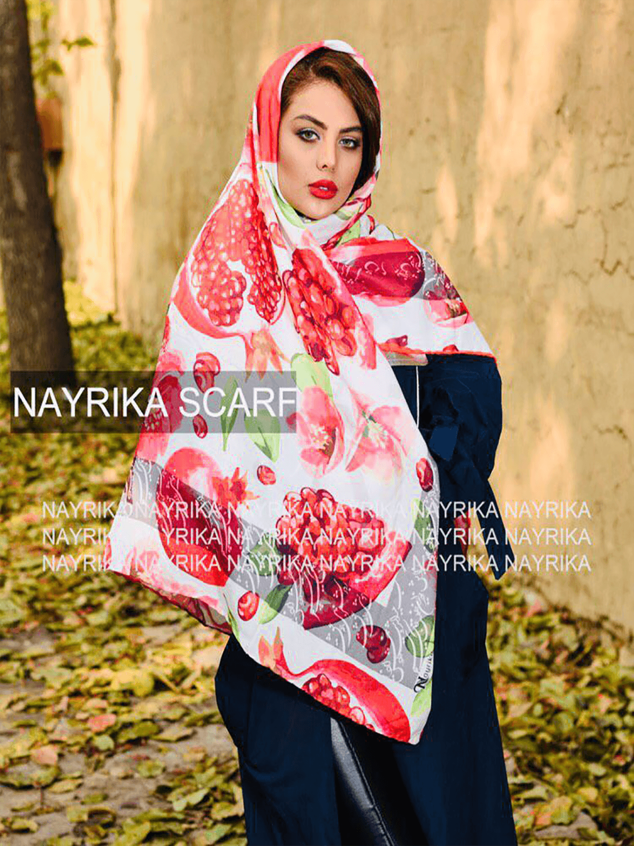 روسری چهارفصل یلدایی چهار فصل سایز ۱۴۰ سفید با انار،گل انار و اشعار نستعلیق در حاشیه کد YS08