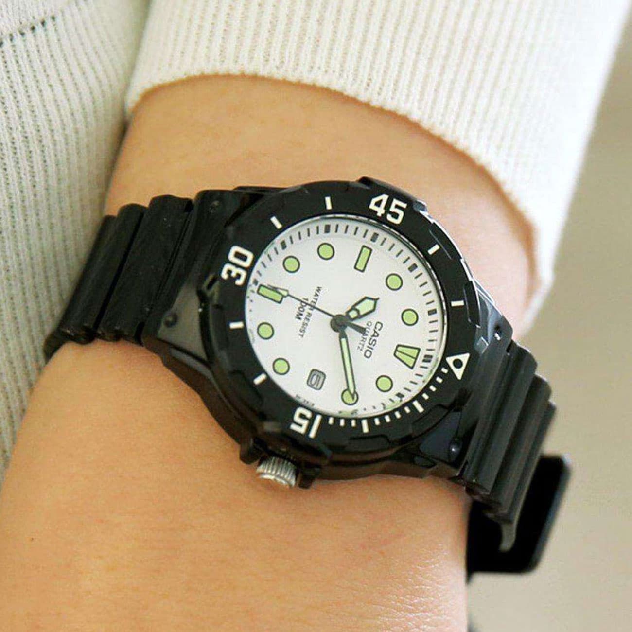 ساعت مچی زنانه کاسیو مدل CASIO LRW-200H-7E1 — تصویر ۱۲