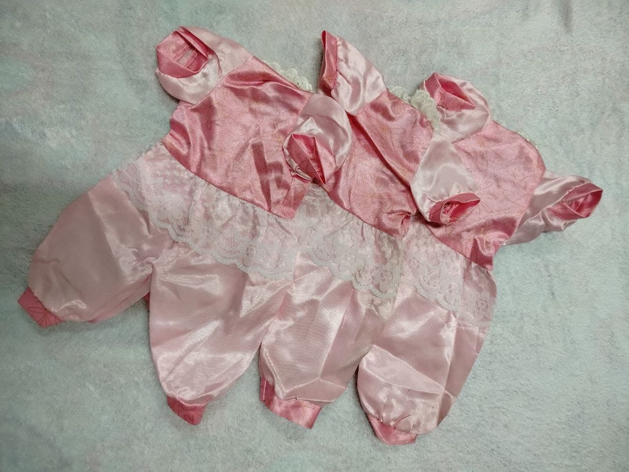 لباس سرهمی عروسک مدل پرنسسی وارداتی کد ۱ — تصویر ۳