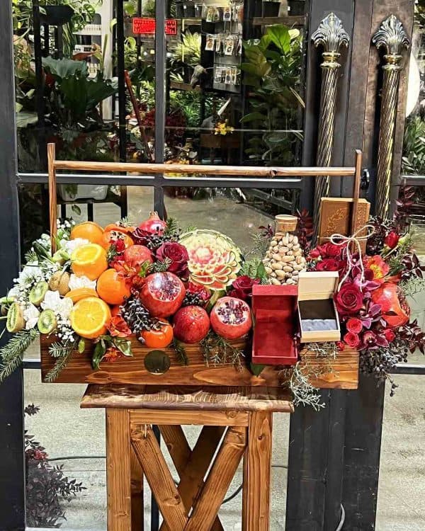 باکس گل شب یلدا کد 0103
