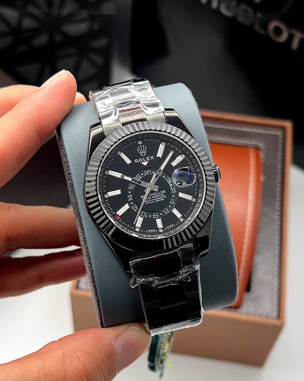 ساعت مچی رولکس اسکای دولر ROLEX SKY Dweller صفحه تمام مشکی بند استیل