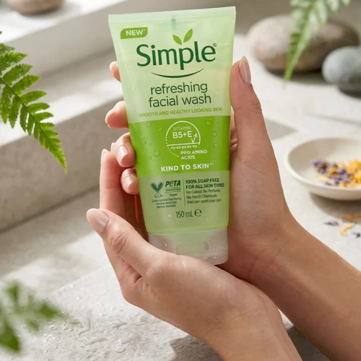 ژل شستشو صورت سیمپل Refreshing برای انواع پوست 150ml — تصویر ۴