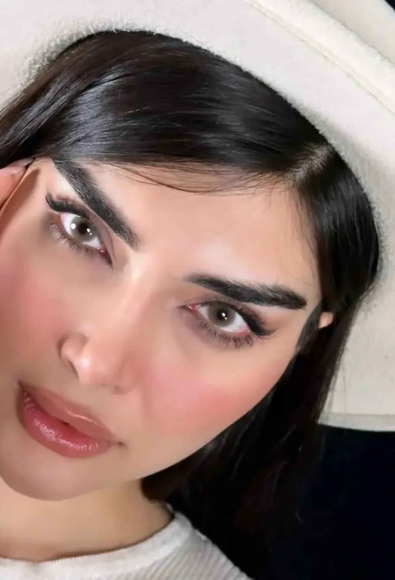 لنز عسلی ملیح کور هازل برند نچرال — تصویر ۲