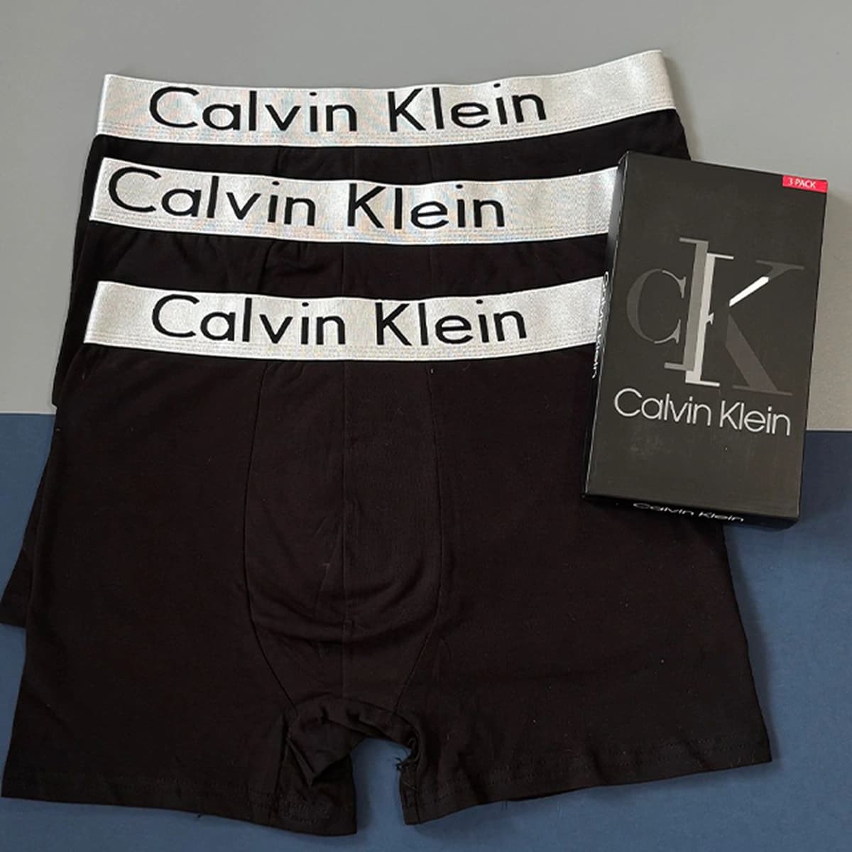 پک ۳ عددی شورت نیم پا Calvin Klein نقرهای