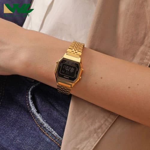 ساعت مچی کاسیو فلزی طلایی دیجیتالی LA680WGA-1BDF — تصویر ۴