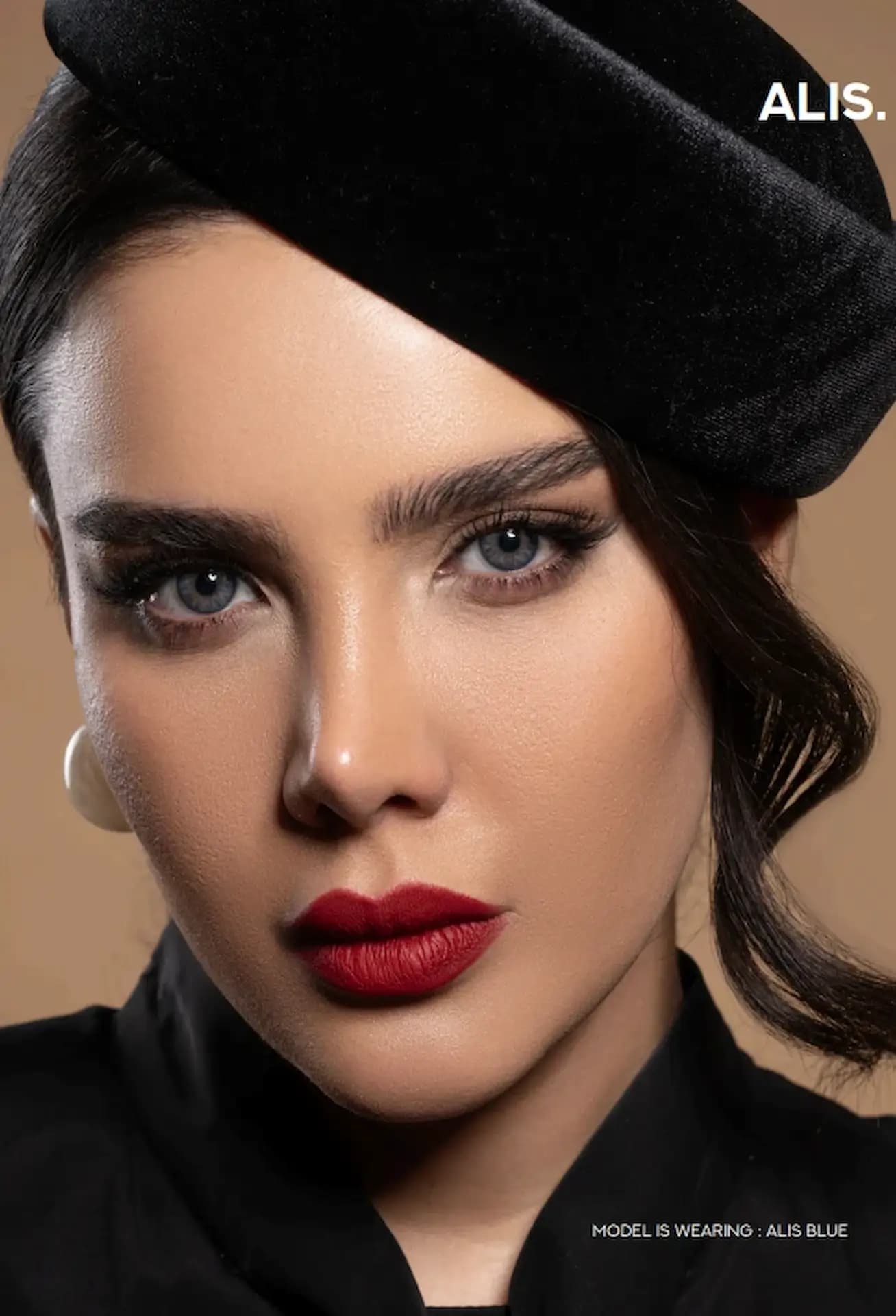 لنز آبی آلیس بلو برند رز