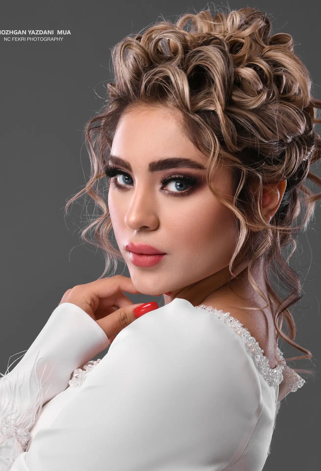 لنز آبی پیکسی بلو برند لابلا — تصویر ۲