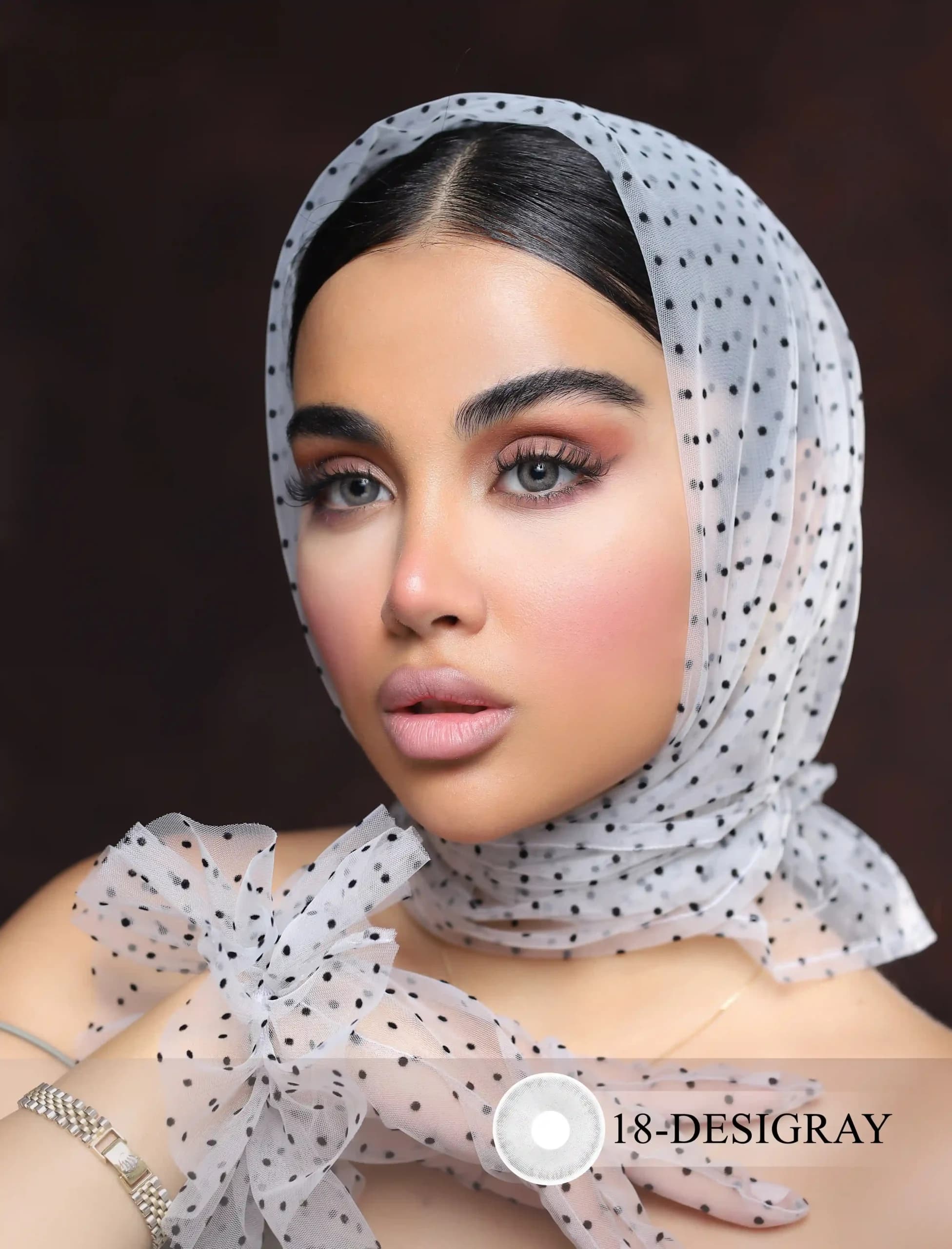 لنز رنگی دسی گری(طوسی طبیعی دور دار)