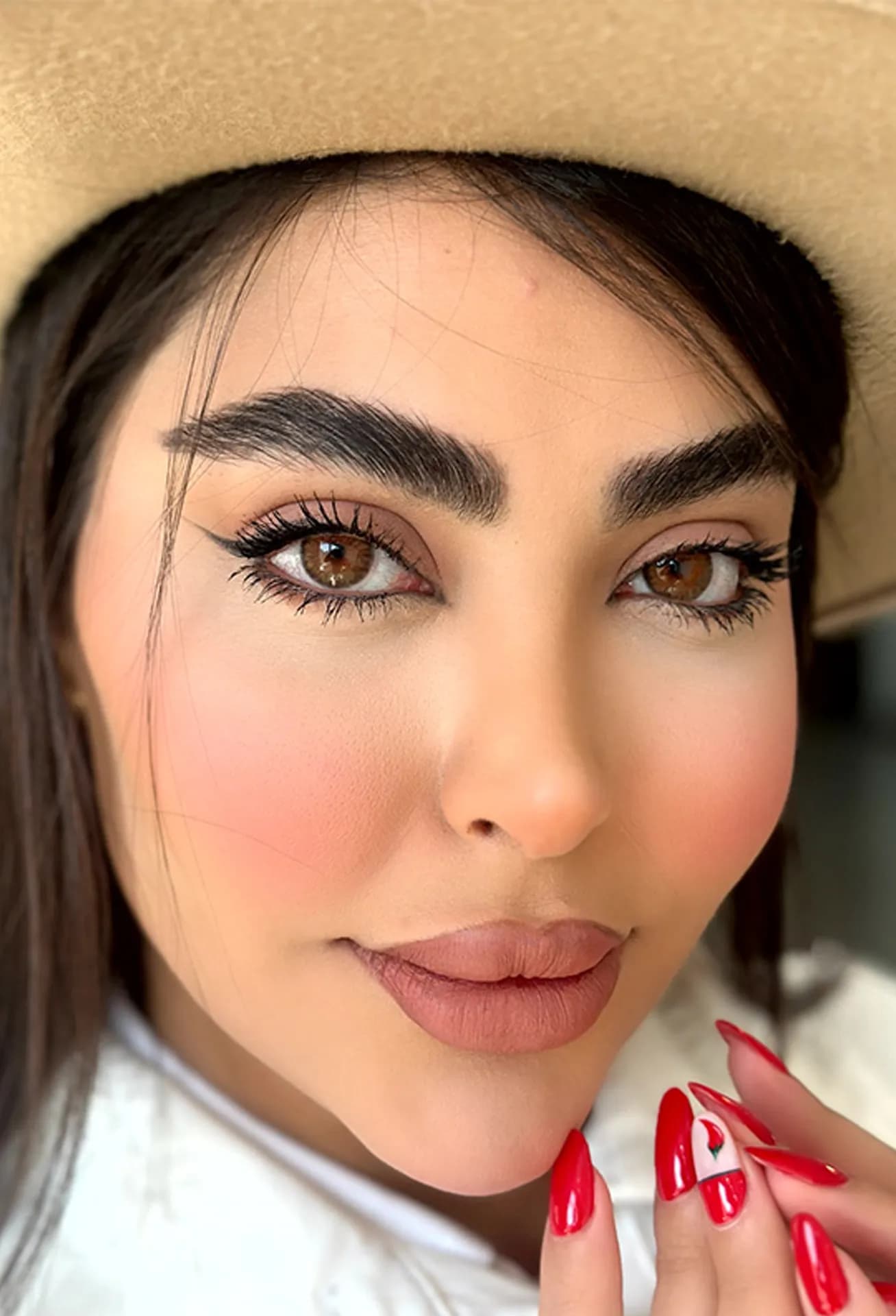 لنز کلوپاترا هیزل(عسلی رگه دار نچرال)