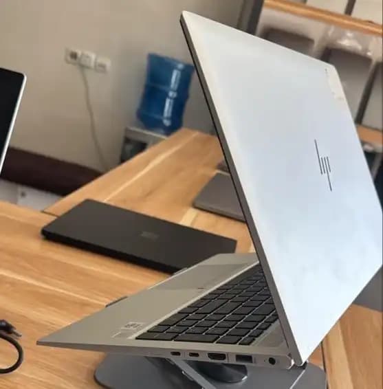 لپ تاپ استوک اچ‌پی مدل Elite Book 850 G7 ظرفیت 512 گیگابایت SSD با پردازنده Core i7 و ۱۶ گیگابایت رم — تصویر ۸