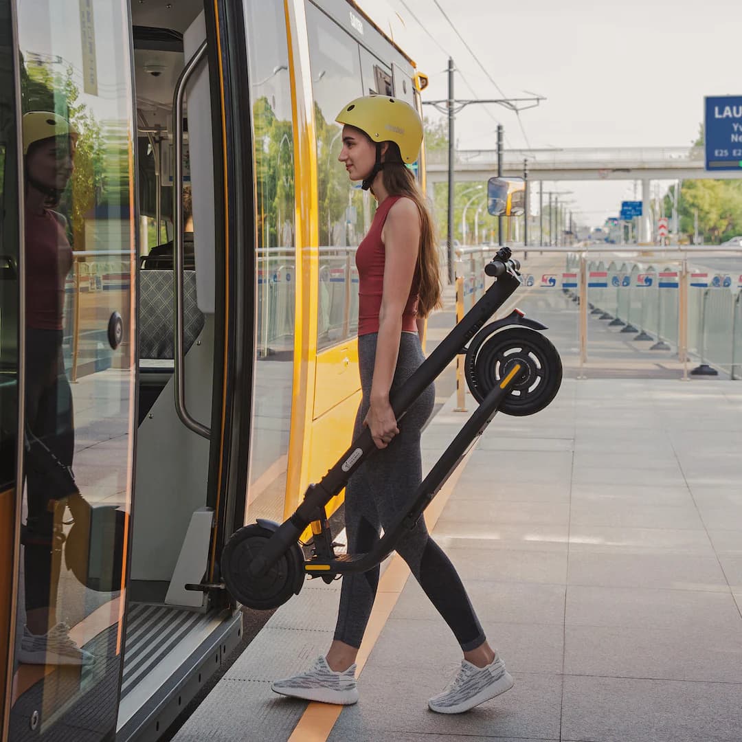 اسکوتر برقی شیائومی مدل ninebot kick scooter E25A — تصویر ۶